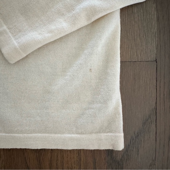 TSE V-neck Long Sleeve Lightweight 100% Super Fine Wool Cardigan Sweater Cream M - Picture 5 of 8